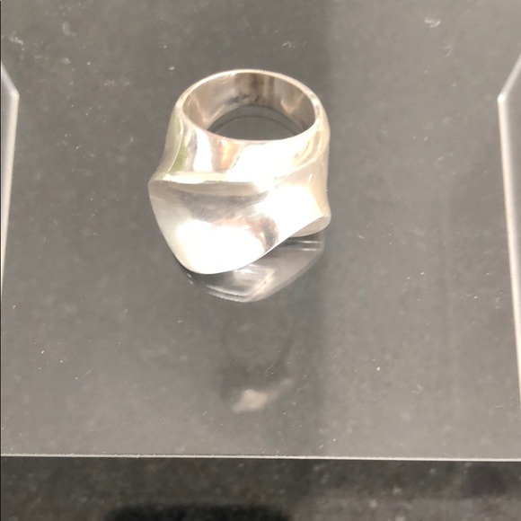 Silver Ring - Picture 1 of 3